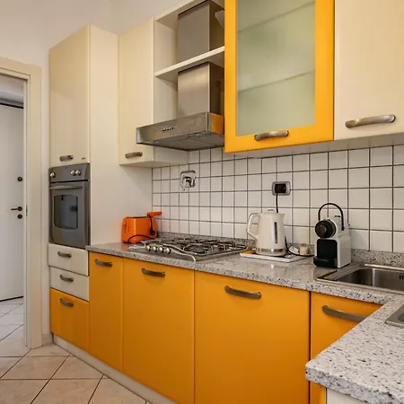 Guesthost - A Casa Di Eufemia - Migliarina Station *