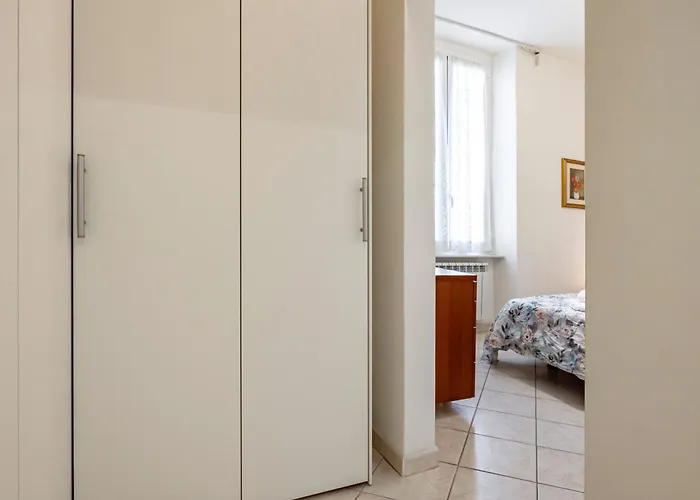 Guesthost - A Casa Di Eufemia - Migliarina Station Apartment